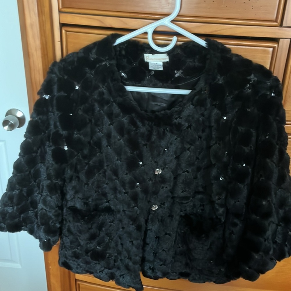 Women’s black diamond sequin faux fur bolero jacket